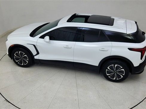 Used 2024 Chevrolet Blazer EV LT image 79