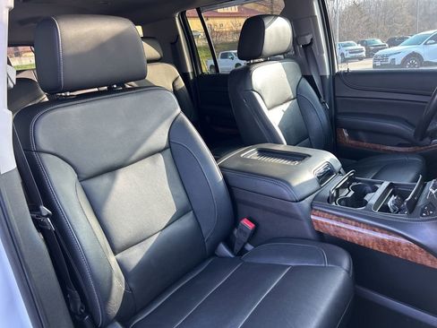 Used 2019 Chevrolet Suburban Premier image 53