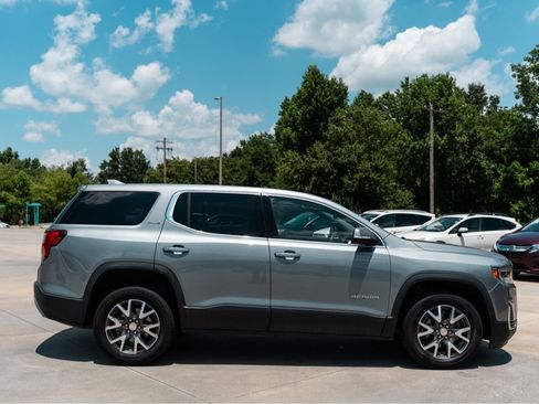 Used 2023 GMC Acadia SLE FWD image 6