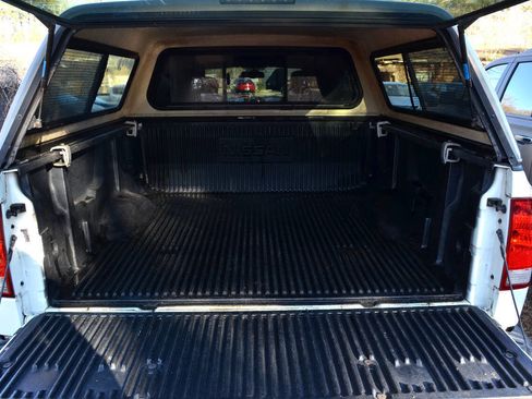 Used 2014 Nissan Titan SV w/ SV Value Truck Package image 6