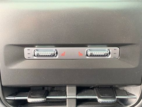 New 2025 Lincoln Nautilus Reserve image 19