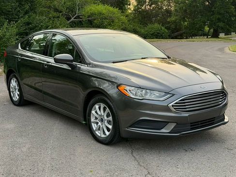 Used 2017 Ford Fusion S FWD image 12