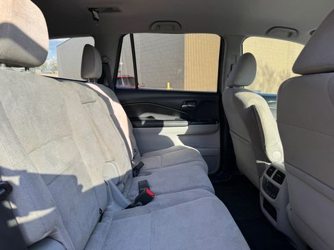 Used 2019 Honda Pilot EX image 32