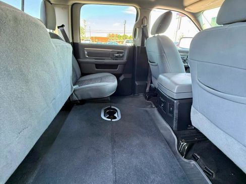 Used 2017 RAM 1500 Big Horn AWD/4WD image 39