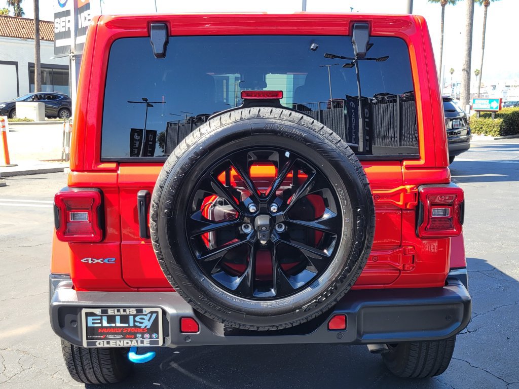Used 2024 Jeep Wrangler Unlimited Sahara w/ Safety Group AWD/4WD image 29