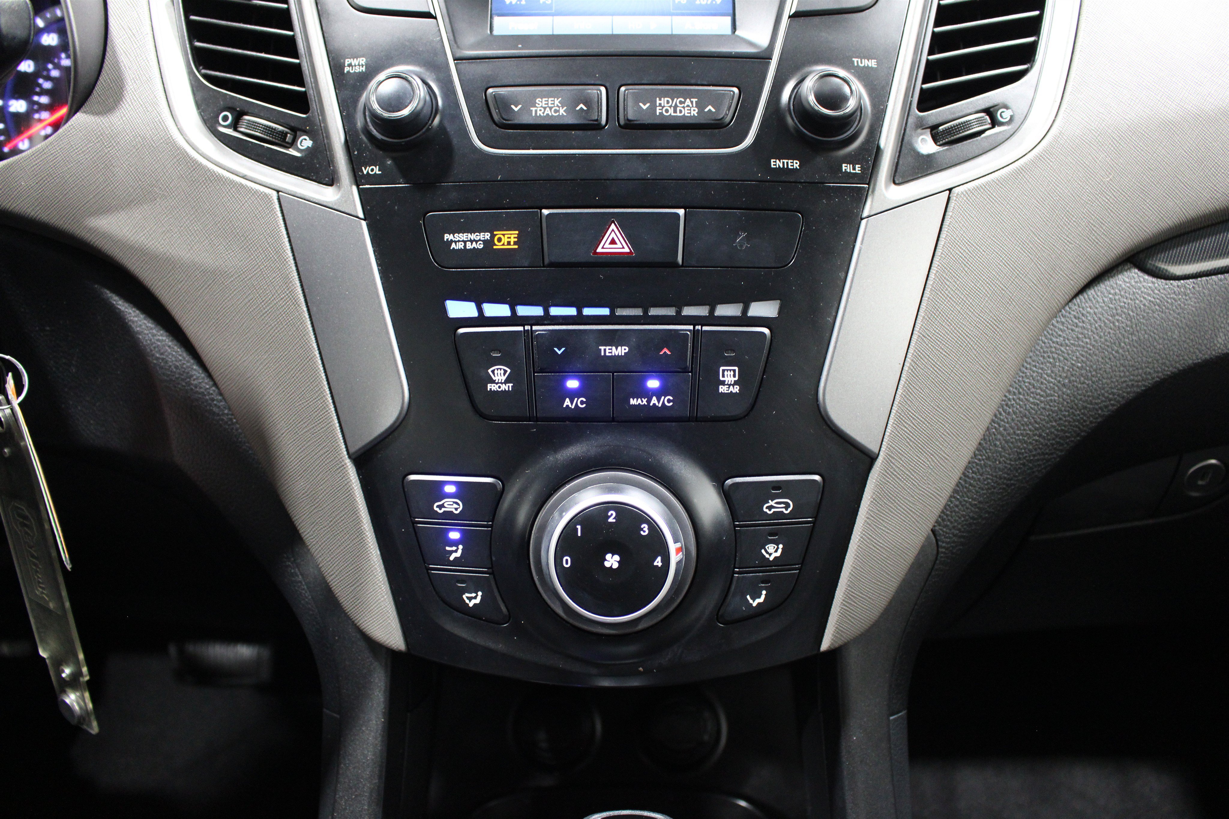 Used 2016 Hyundai Santa Fe Sport w/ Option Group 02 FWD image 16