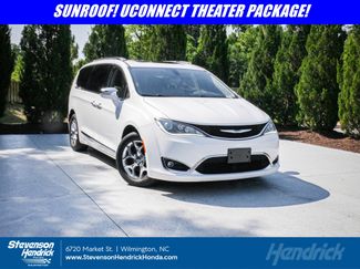 Used 2017 Chrysler Pacifica Limited w/ UConnect Theater Package FWD video 1