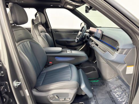 Used 2024 Kia EV9 GT-Line image 15
