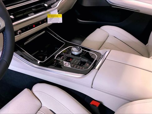 New 2026 BMW X5 M60i AWD/4WD image 7