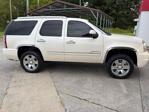Used 2013 GMC Yukon Denali AWD/4WD image 4