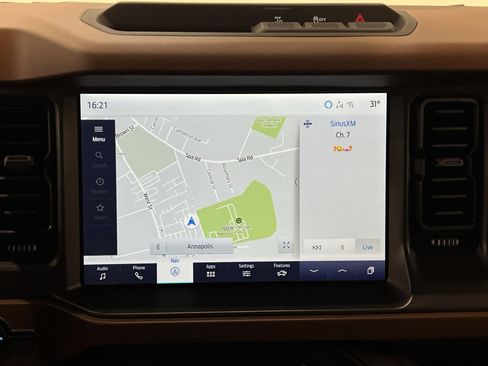 Used 2024 Ford Bronco Outer Banks image 18