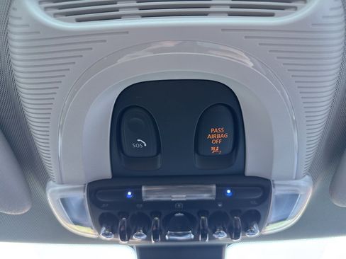 Used 2023 MINI Cooper S w/ Signature Upholstery Package image 40