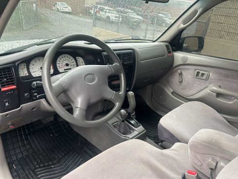 Used 2001 Toyota Tacoma Xtracab V6 4WD image 10