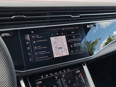 New 2026 Audi SQ7 Prestige image 11