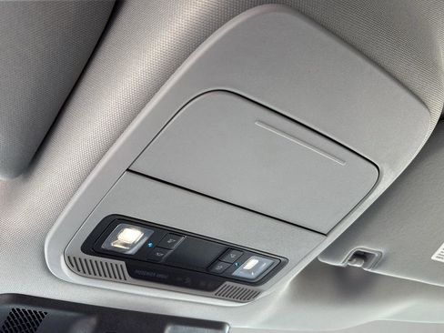 Used 2025 Ford F350 XLT image 23