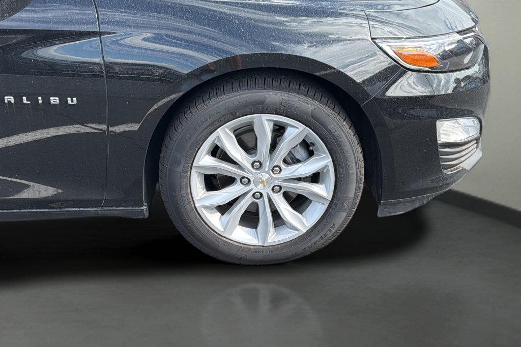 Used 2024 Chevrolet Malibu LT FWD image 9
