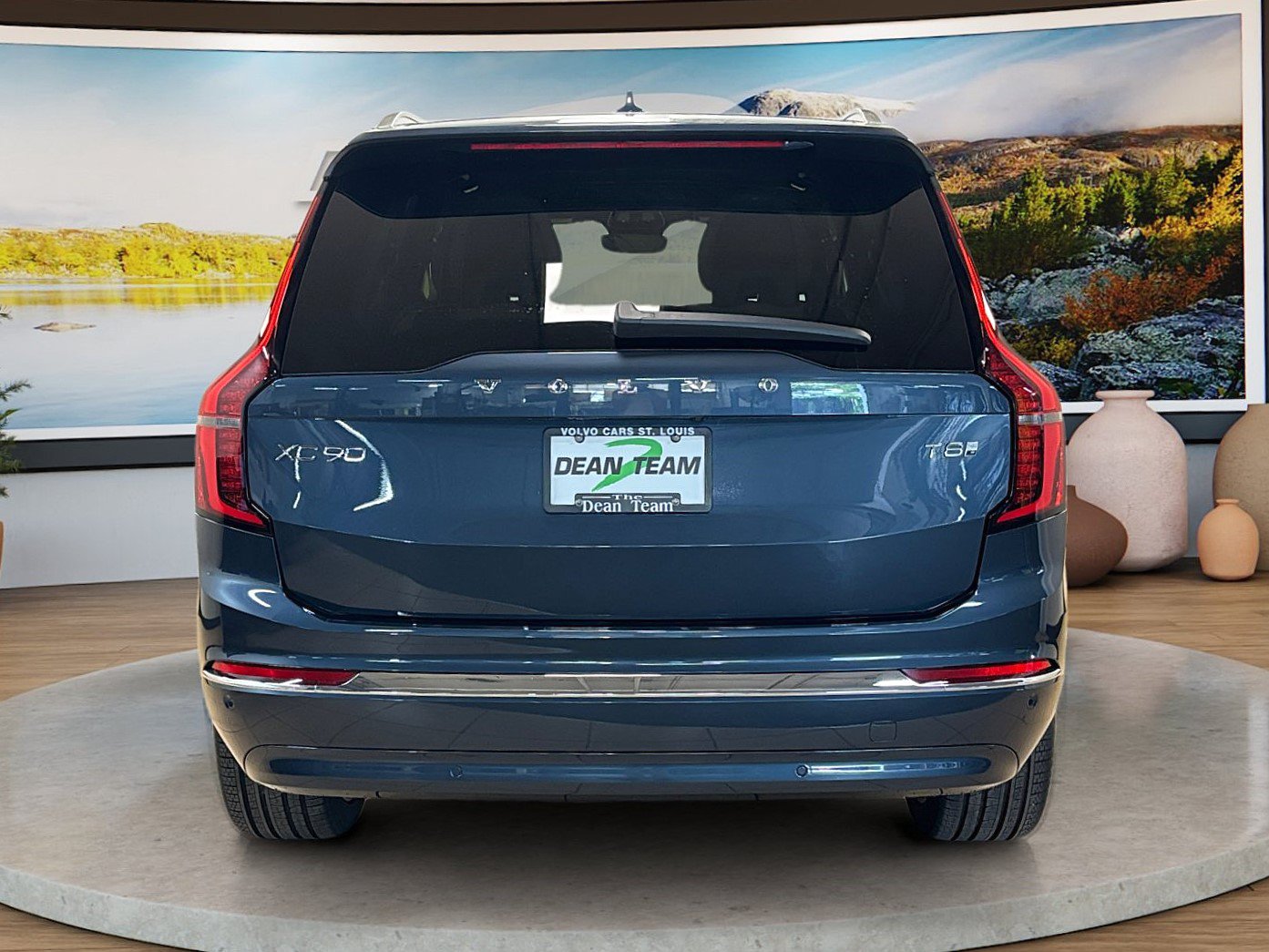 New 2026 Volvo XC90 T8 Plus w/ Protection Package AWD/4WD image 9