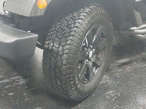 Used 2015 Jeep Wrangler Sahara w/ Dual Top Group image 34