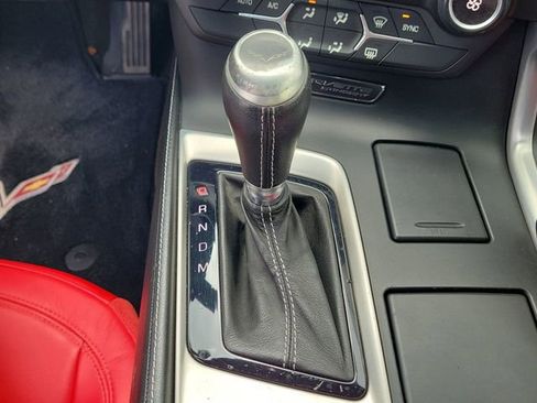 Used 2018 Chevrolet Corvette Stingray Z51 2D Convertible w/ Carbon Flash Badge Package image 28