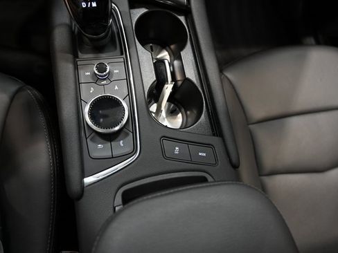 Used 2025 Cadillac XT5 Premium Luxury image 20