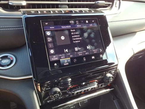 New 2026 Jeep Grand Cherokee Laredo AWD/4WD image 17