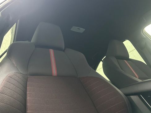 Used 2024 Toyota Corolla SE image 19