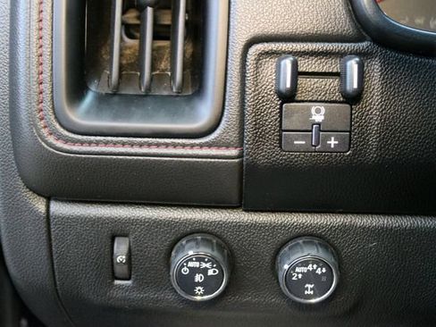 Used 2018 GMC Canyon All Terrain w/ All Terrain X Package AWD/4WD image 19