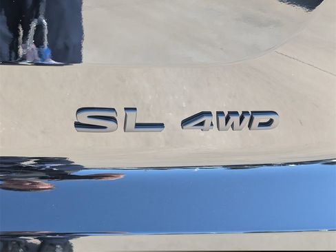 New 2025 Nissan Pathfinder SL w/ Black Appearance Package image 7