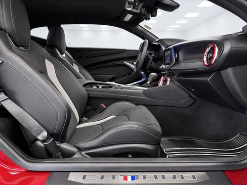 Used 2021 Chevrolet Camaro SS RWD image 23