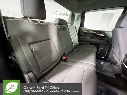 Used 2024 GMC Sierra 1500 Elevation w/ X31 Off-Road Package AWD/4WD image 16
