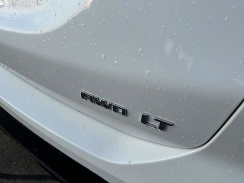 Used 2024 Chevrolet Equinox LT AWD/4WD image 4