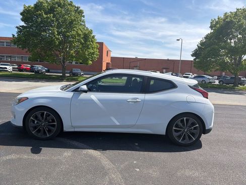 Used 2019 Hyundai Veloster 2.0 Premium FWD image 8