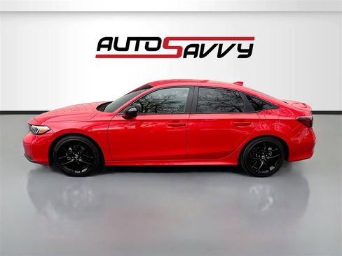 Used 2025 Honda Civic Sport image 4