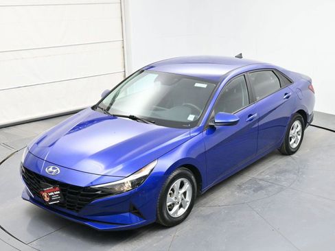 Used 2023 Hyundai Elantra SE w/ Preferred Accessory Package image 33