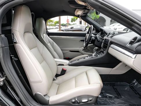 Used 2018 Porsche 718 Boxster S RWD image 35