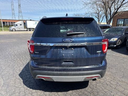 Used 2016 Ford Explorer XLT w/ Equipment Group 202A image 6
