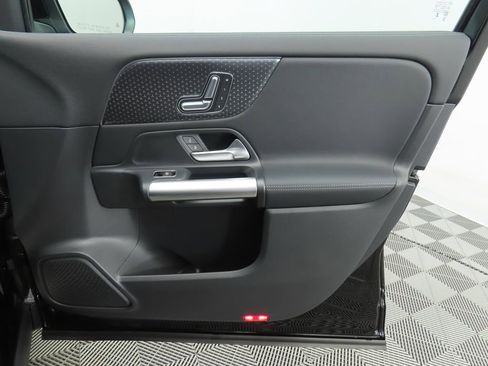 Certified 2025 Mercedes-Benz GLA 250 GLA 250 image 25