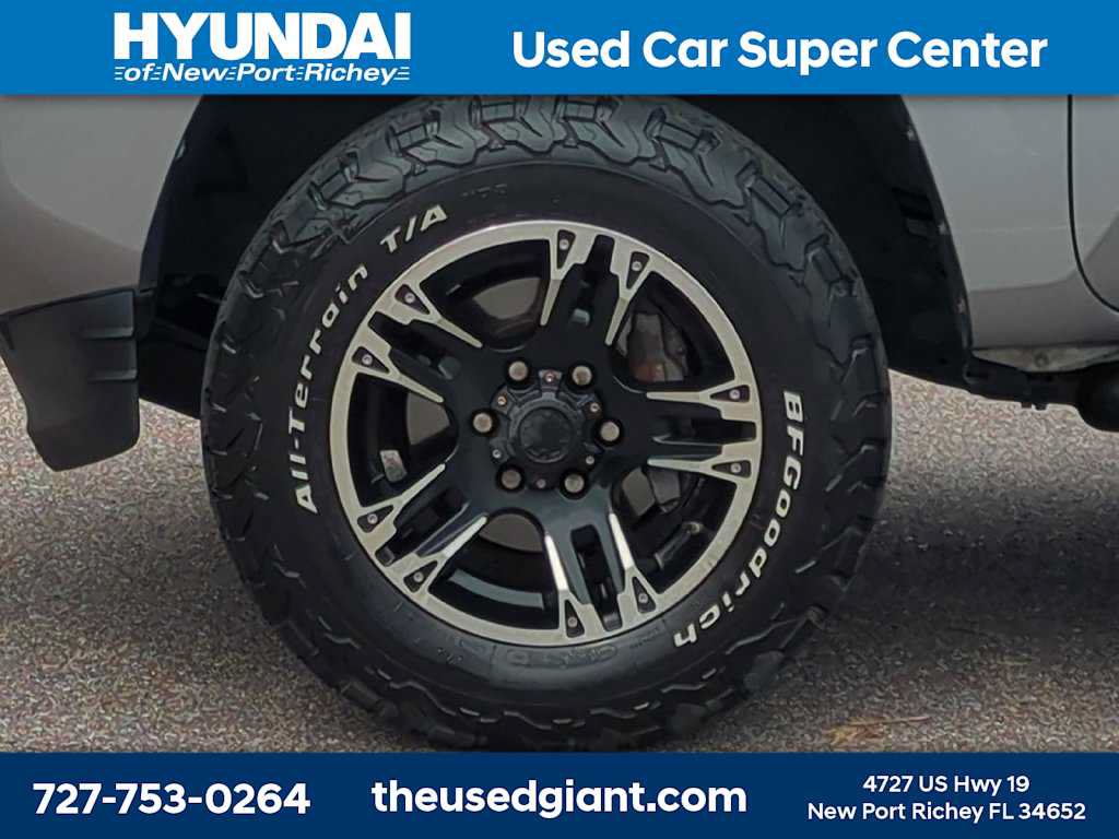 Used 2016 Toyota Tacoma TRD Sport RWD image 10