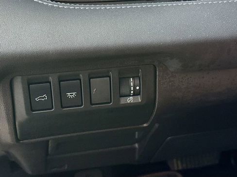 Used 2023 Subaru Ascent Touring image 11