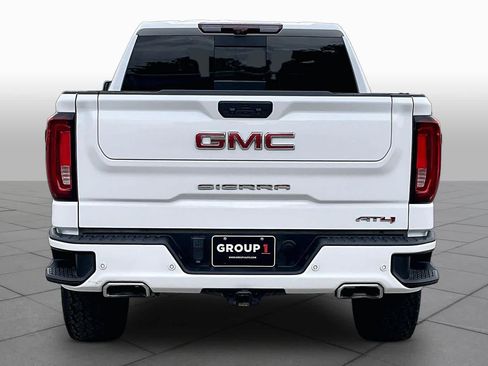 Used 2024 GMC Sierra 1500 AT4 w/ Technology Package AWD/4WD image 5