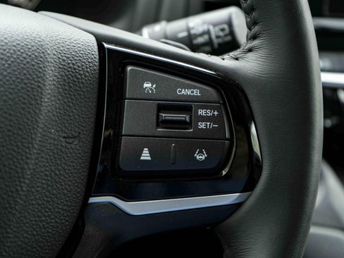 Used 2025 Honda Odyssey EX-L image 22