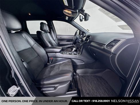 Used 2022 Jeep Grand Cherokee Laredo X image 27