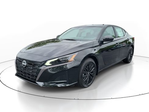 New 2026 Nissan Altima 2.5 SV FWD image 3