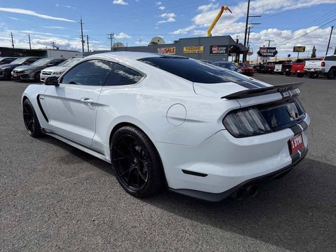 Used 2016 Ford Mustang Shelby GT350 w/ Track Package RWD image 5