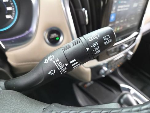 Used 2022 Chevrolet Traverse LT AWD/4WD image 53