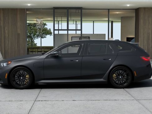 New 2027 BMW M5 Touring AWD/4WD image 4