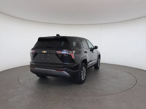 Used 2025 Chevrolet Equinox LT FWD image 17