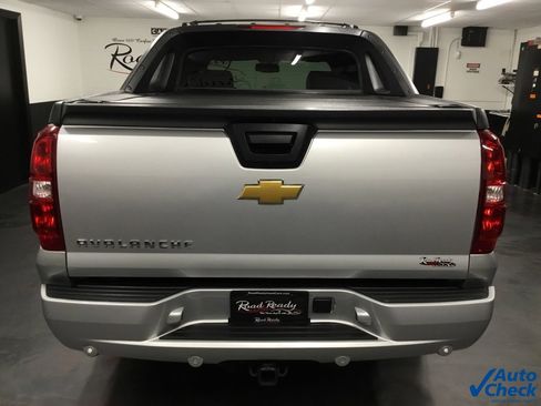 Used 2012 Chevrolet Avalanche LT w/ Suspension Package, Off-Road image 9