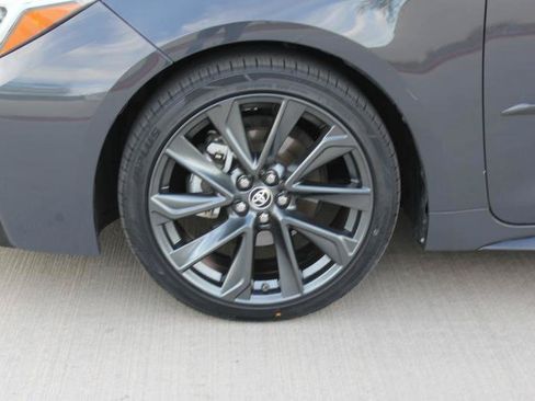 Used 2026 Toyota Corolla SE w/ SE Package FWD image 38