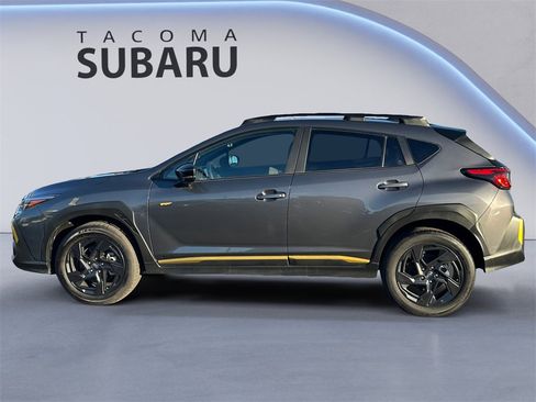 Used 2024 Subaru Crosstrek 2.5i Sport image 2
